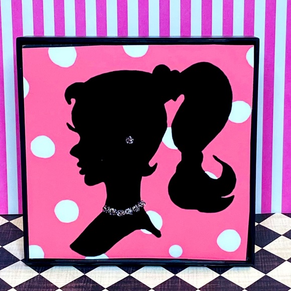 Vintage Barbie Silhouette Decor - Picture 1 of 8